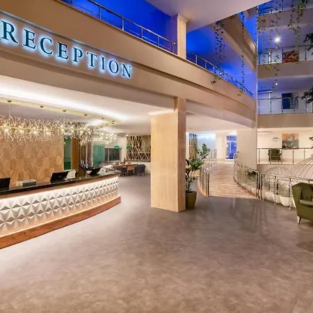 Resort Pine 5*