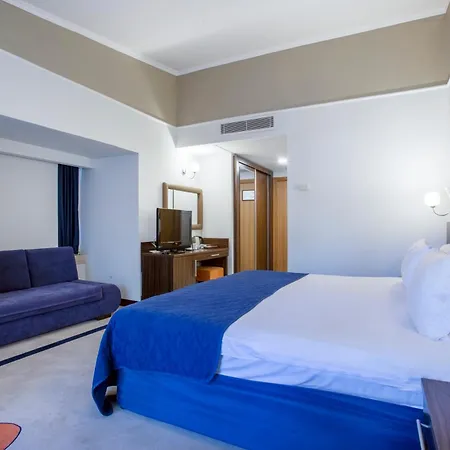 Resort Pine 5*