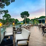Resort Pine 5*