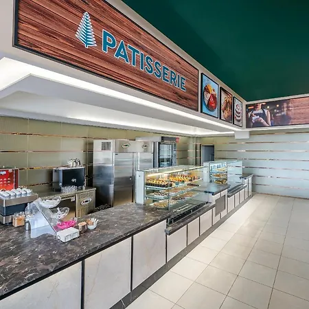 Üdülőközpont Pine 5*