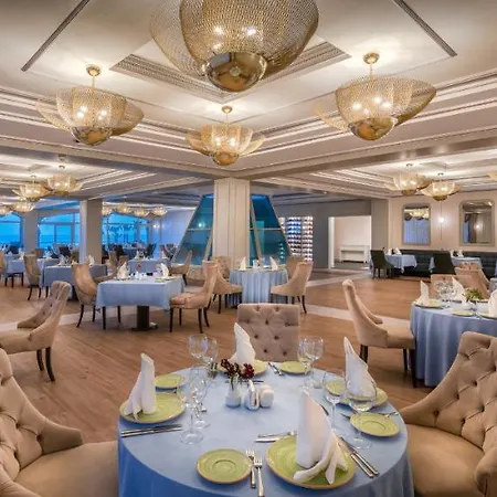 Pine Üdülőközpont 5*