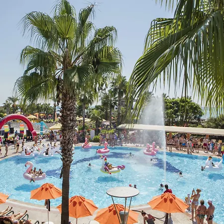 Pine Station touristique Belek