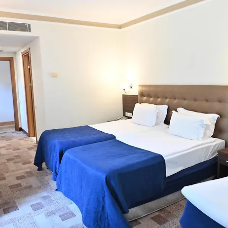 Pine Complex