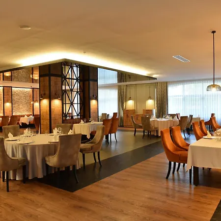 Resort Pine 5*