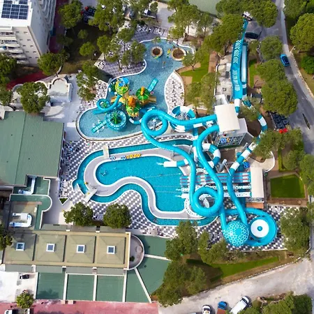 Resort Pine Belek